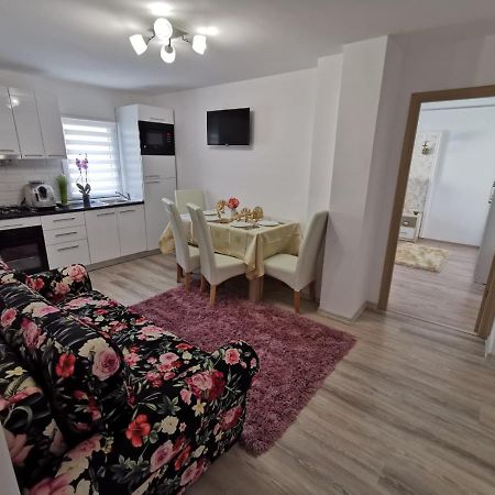 Apartament Gold Luxury Tîrgu Ocna المظهر الخارجي الصورة